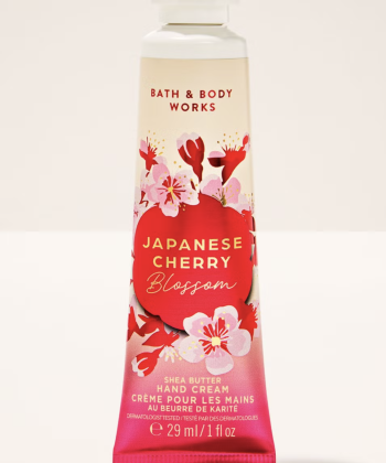 „Japanese Cherry Blossom“ maitinamasis rankų kremas