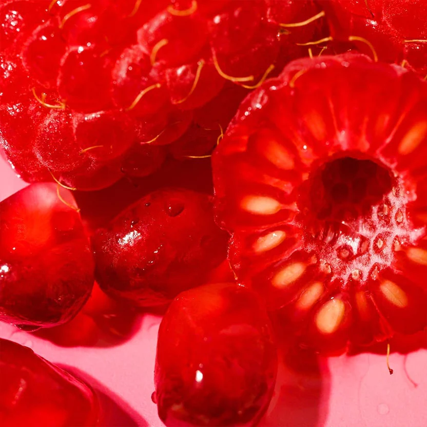 „Pomegranate Raspberry“ kelioninio dydžio skutimosi kremas, 74 ml